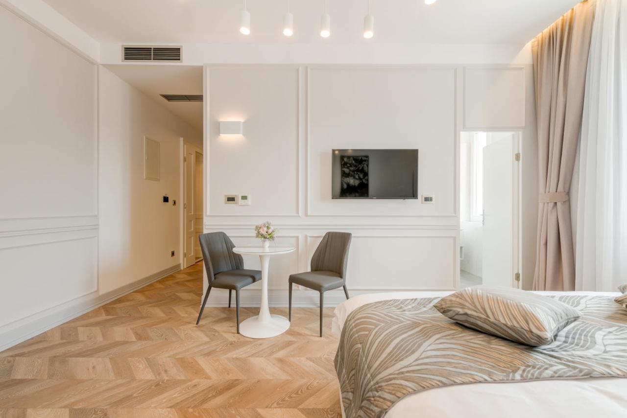 Luxury Rooms L'Avenue 2 Spalato Esterno foto